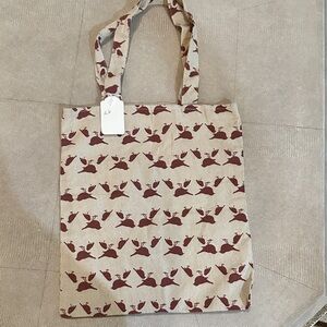Stylish Snail Print Tote Bag